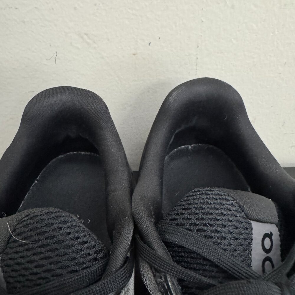 Women's On Cloud Shoes - Black - Size 7 - Picture 7 of 7